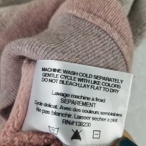 Pam & Gela Ombre Zipper Back Longsleeve Pull-over Sweater Small - Picture 10 of 10